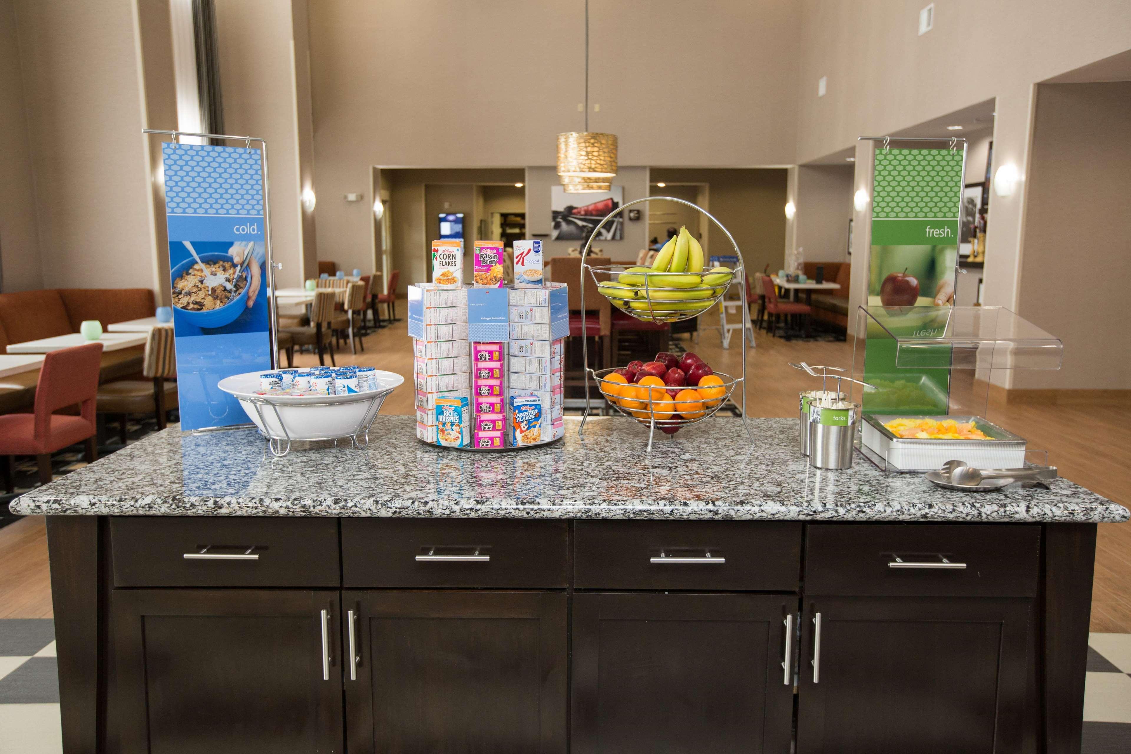 Hampton Inn & Suites Oklahoma City Airport Luaran gambar